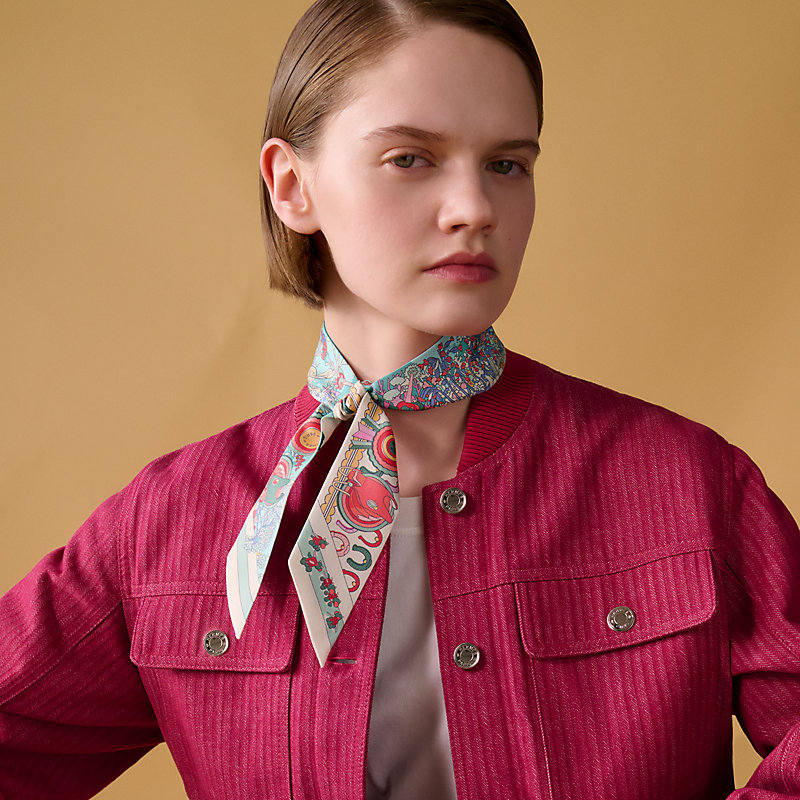 HERMES ツイリー Pony Pit Stop Twilly 直営店ラッピング Pony Pit Stop Twilly | Hermès UAE